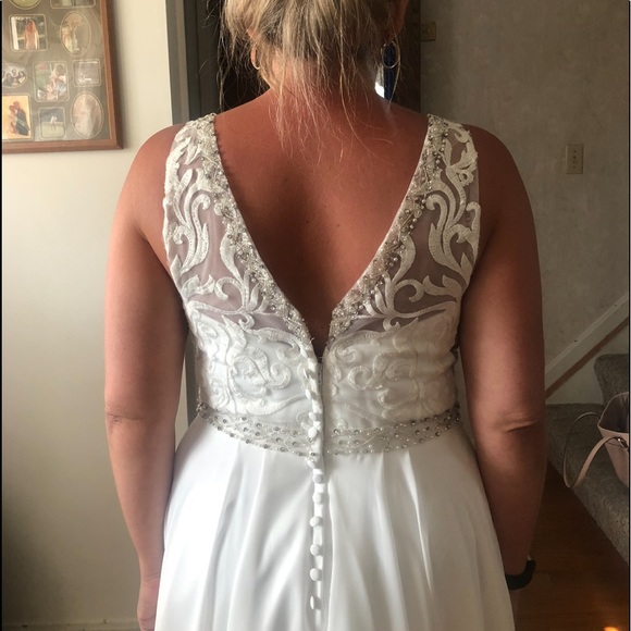 💍 Custom white wedding dress with slit 💍 - Picture 5 of 8